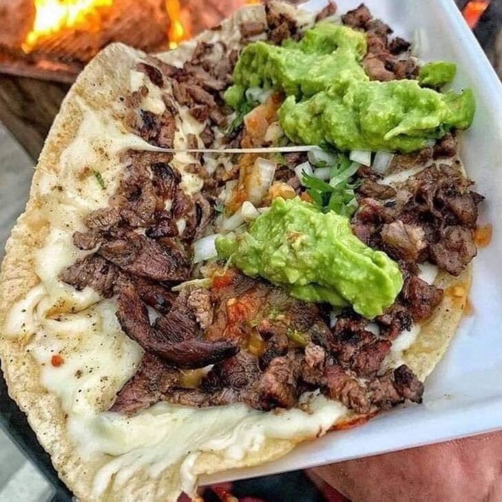 Montado de Carne Asada