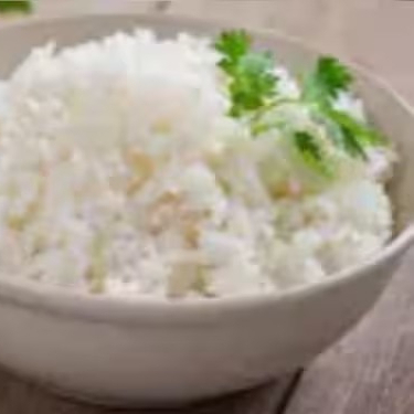 Saboroso e bem temperado arroz fresquinho