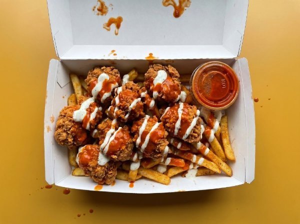 Papas con Boneless Buffalo Ranch