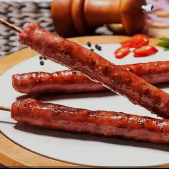 Produzida com cortes selecionados de carne suína, essa linguiça é temperada com especiarias de alta qualidade e pimenta na medida certa.