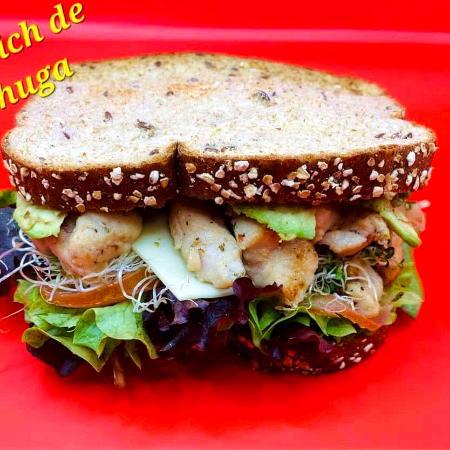 SANDWICH PECHUGA DE POLLO