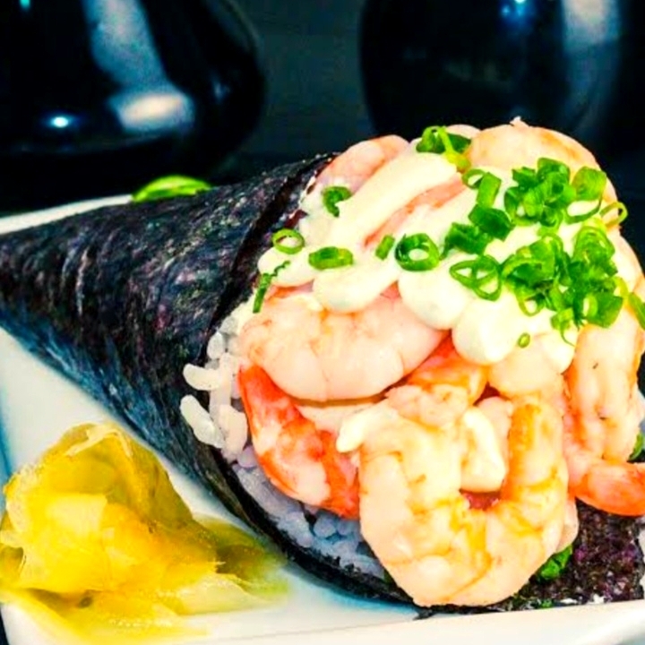 Camarão, Creme cheese, Arroz japonês, cebolinho ao molho do Chefe