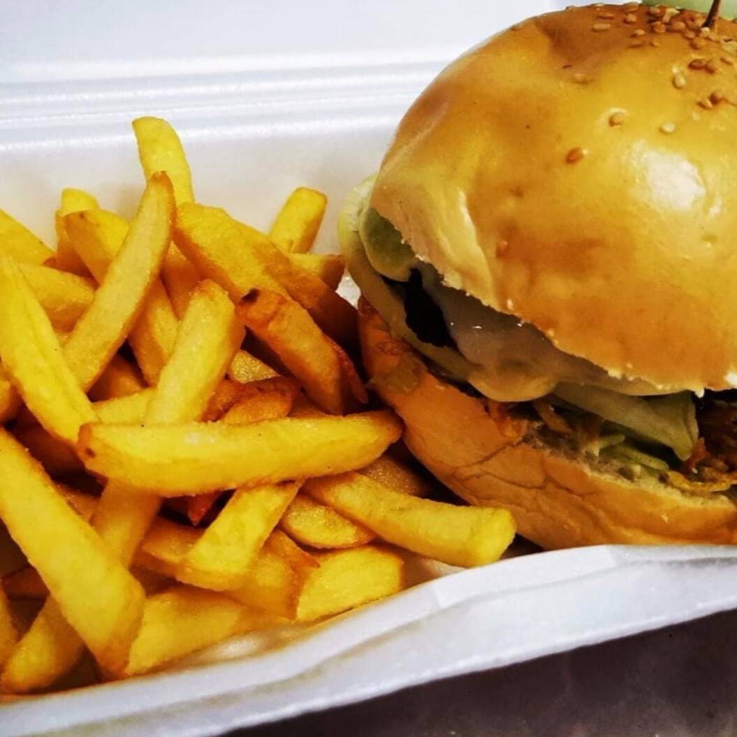 Burger Mixta + Papas Frista