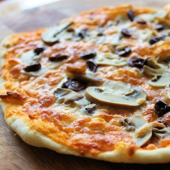 Pizza Champiñones