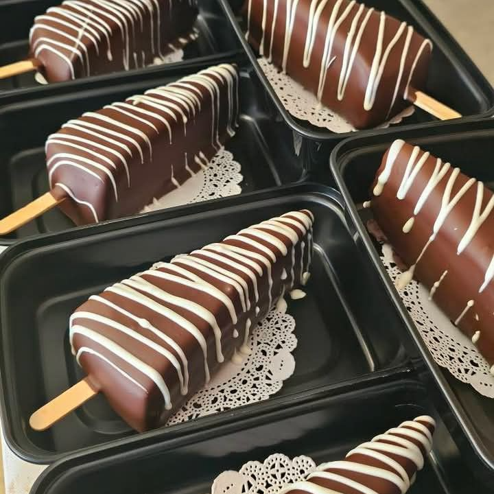 Paleta de Cheesecake con Chocolate