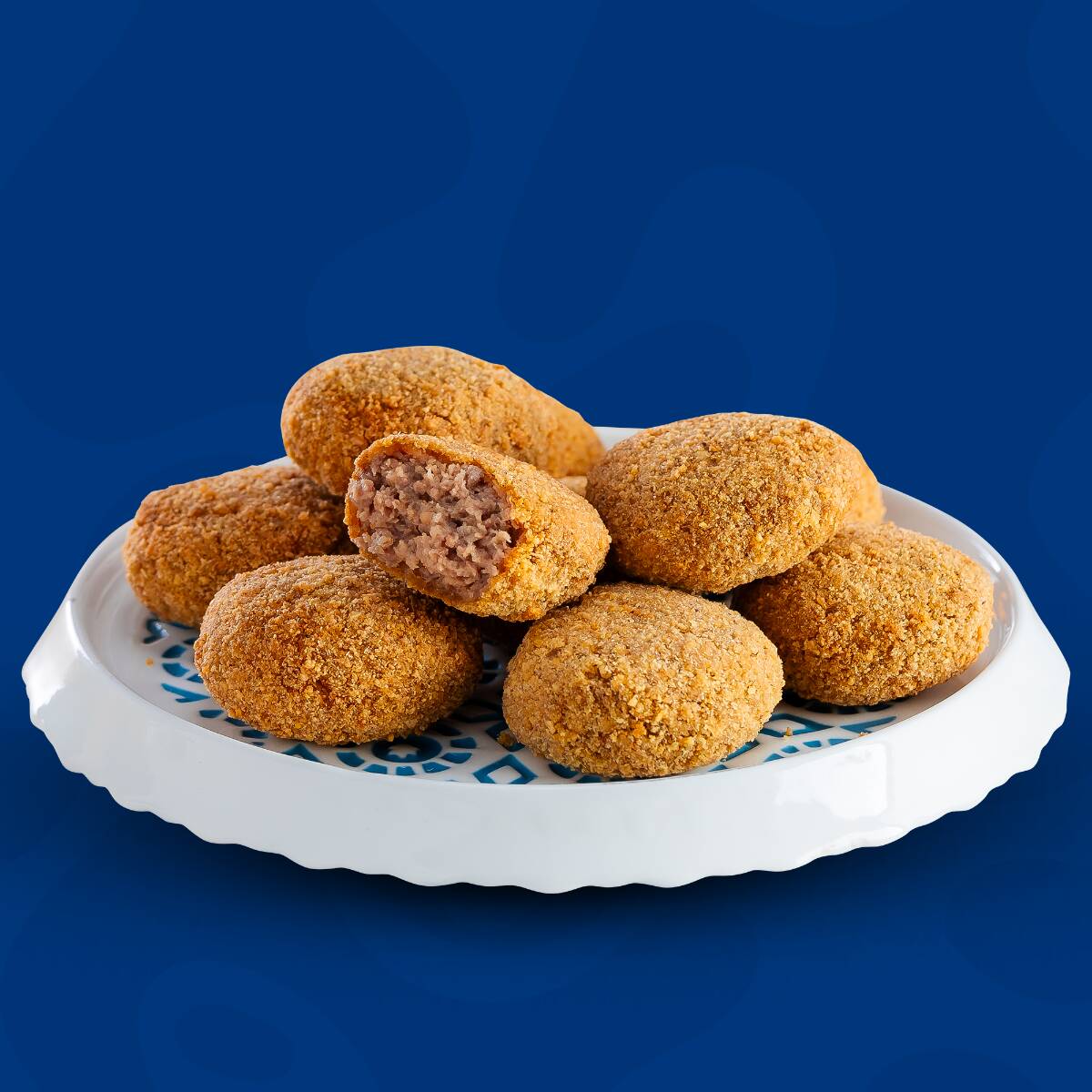 Nosso Disquinho de Carne é feito com tempero especial e massa crocante. Um clássico das lanchonetes, preparado com todo cuidado para entregar sabor e nostalgia em cada mordida.