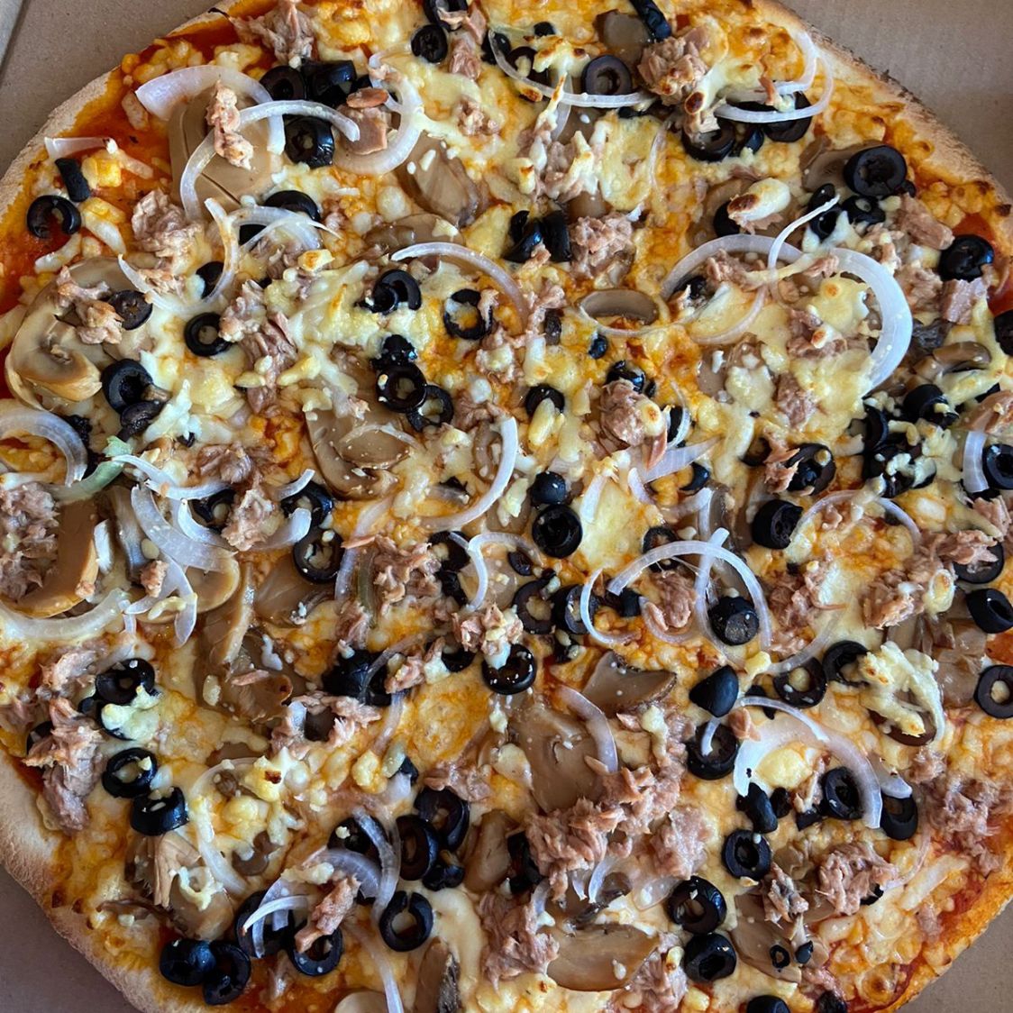 Pizza del Mar Grande 14"