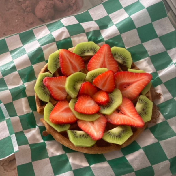 Arma Tu Waffle Doble con Fruta