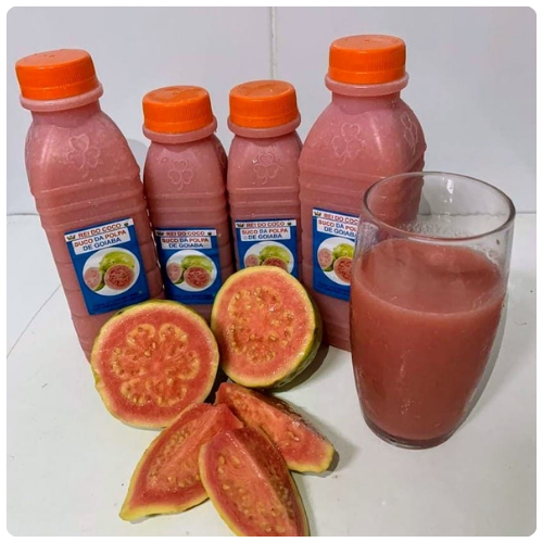 Suco natural de Goiaba.