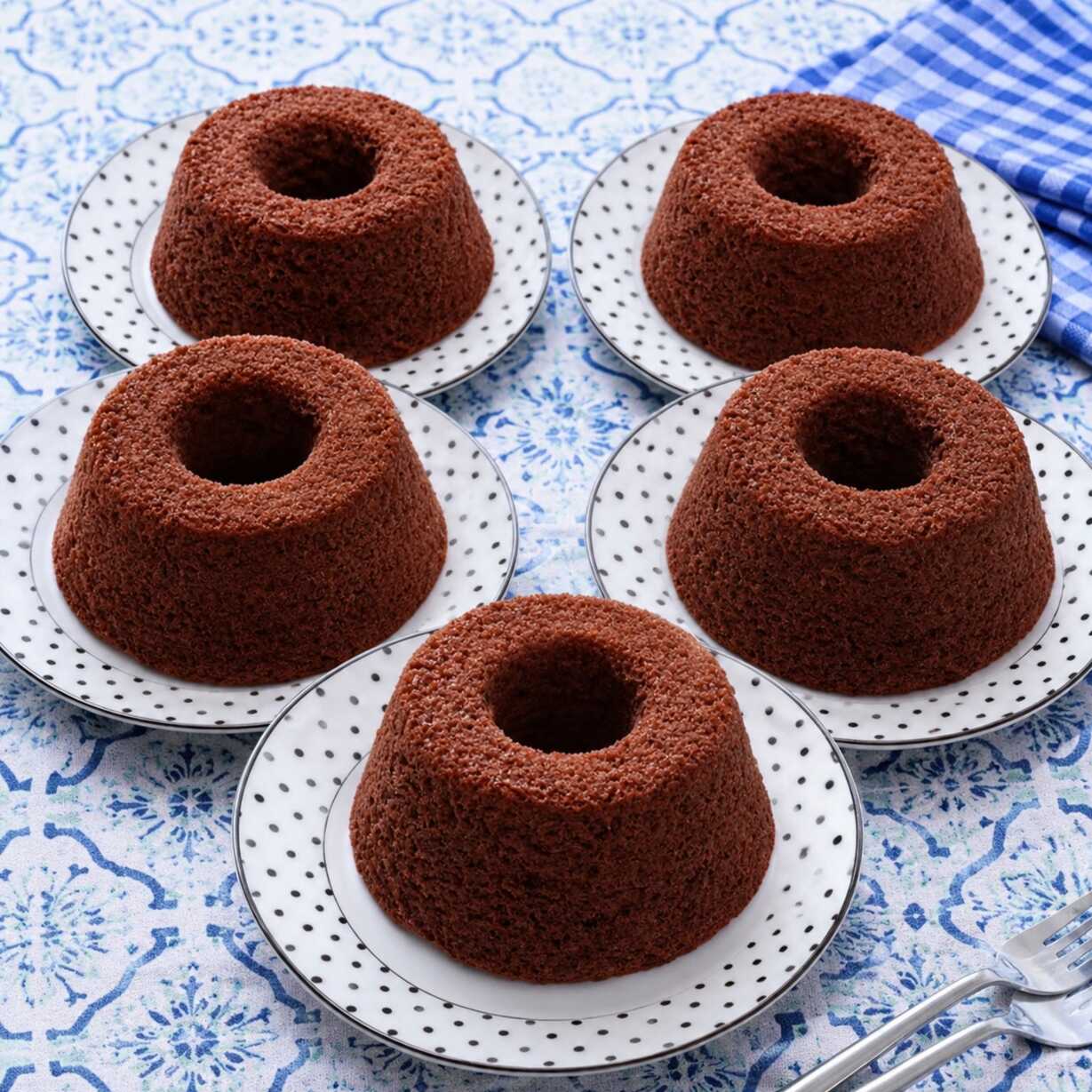 Combo para toda família, 5 unidades do nosso delicioso mini bolo de chocolate sem cobertura com um super desconto !!