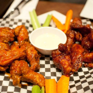 mixto de alitas lemon pper y hot bbq grandes