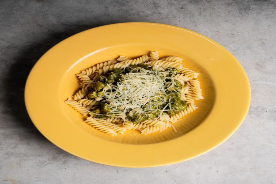 AL PESTO.