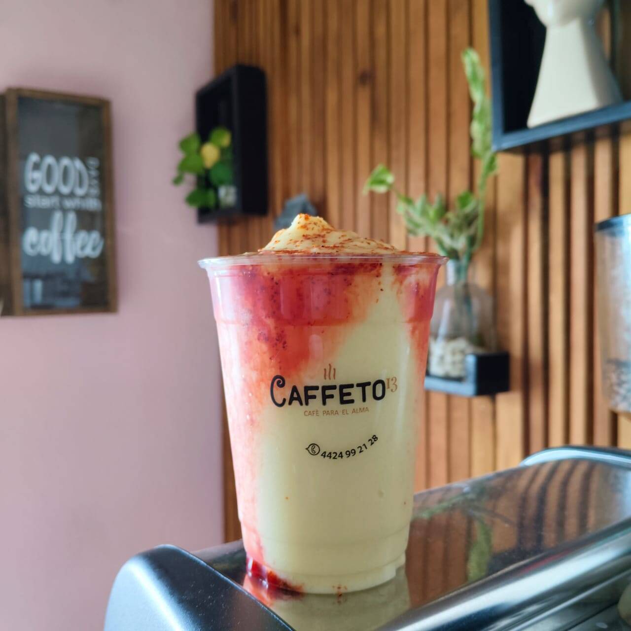 Smoothie Piña Chamoy tajin