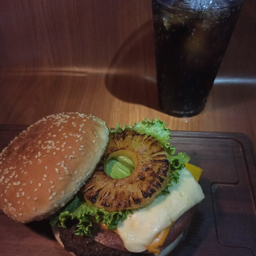 Hamburguesa Hawaiana