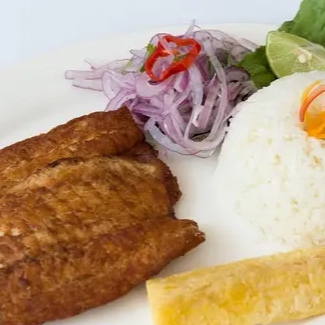 Filete de Pescado c/papa + Bebida del Día