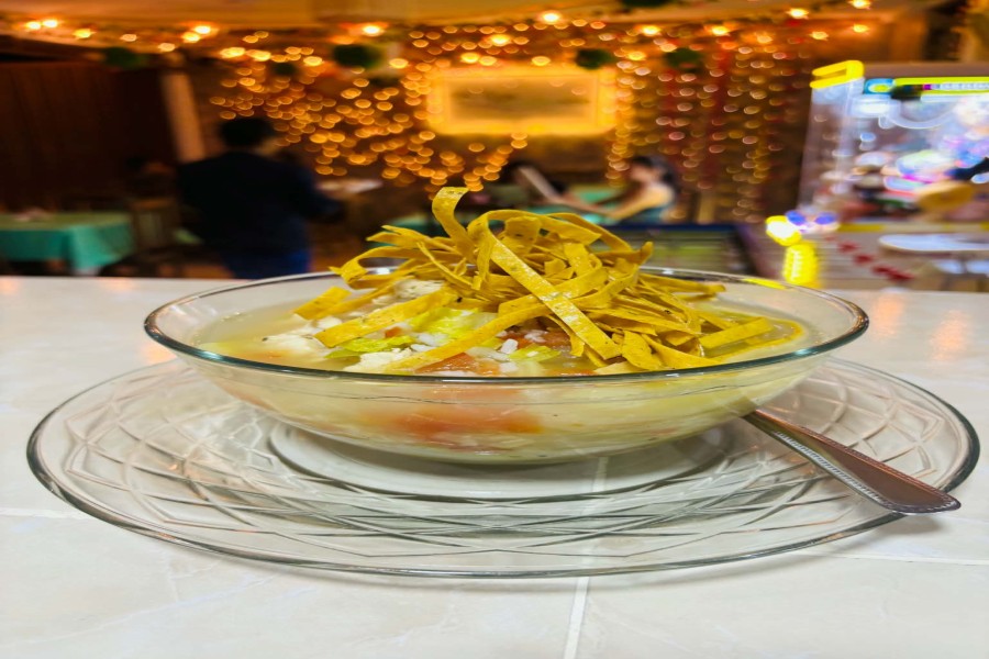 SOPA DE LIMA CON POLLO AL 3X2