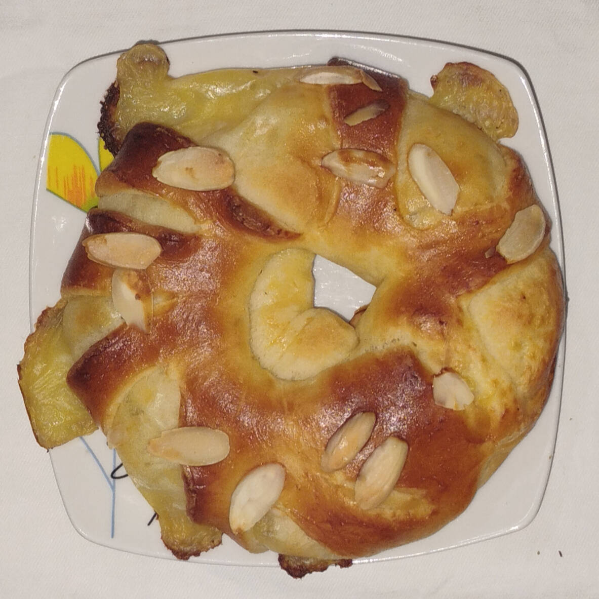 Rosca de Crema Pastelera