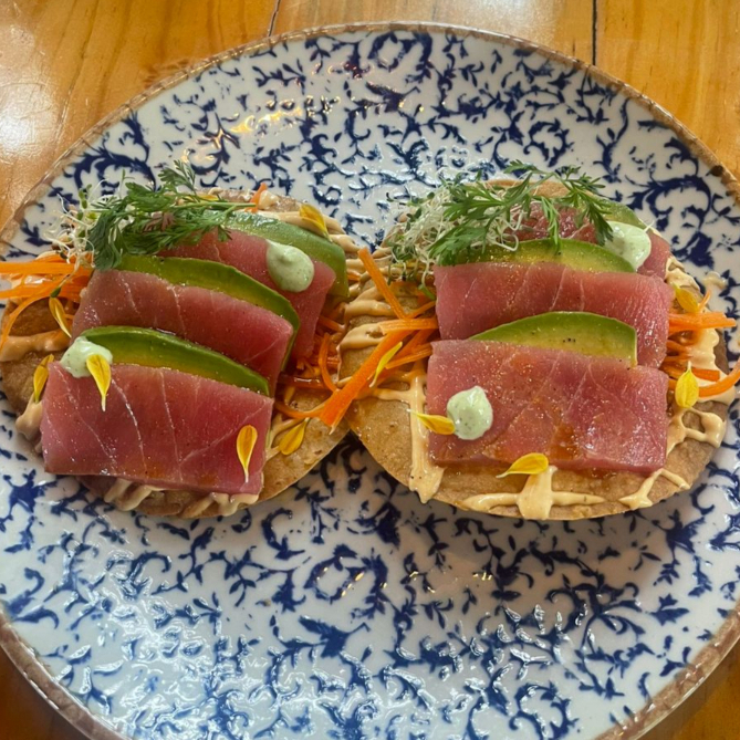 TOSTADAS DE ATUN