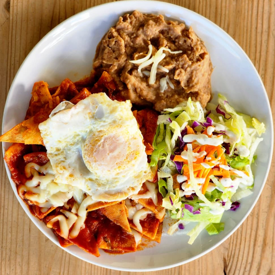 Chilaquiles Rojos o Verdes para 1 persona