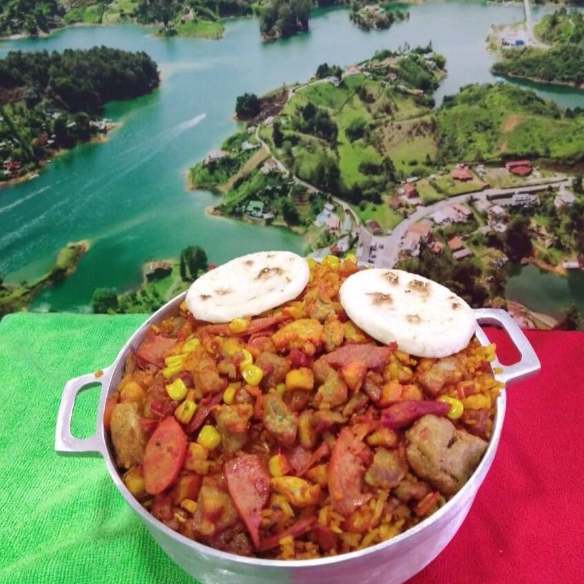 arroz paisa tradicional