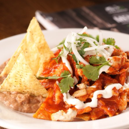 Chilaquiles Rojos + Agua Fresca del Día