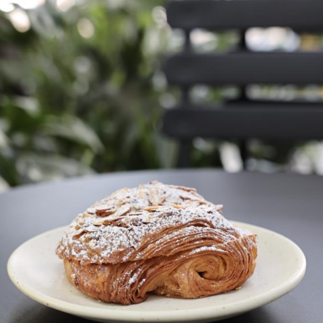 Pan de chocolate de almendras