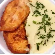 Arroz, Feijão, Grelhado de Frango e Pure de Batata