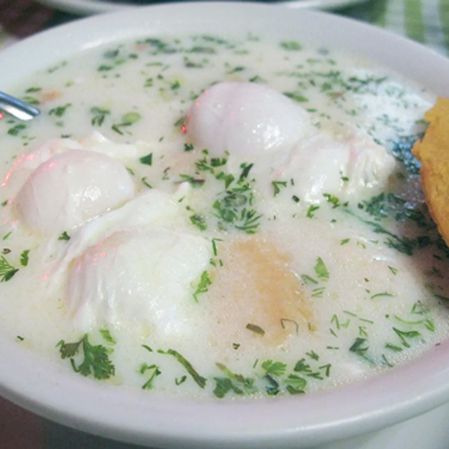 Caldo de Huevo