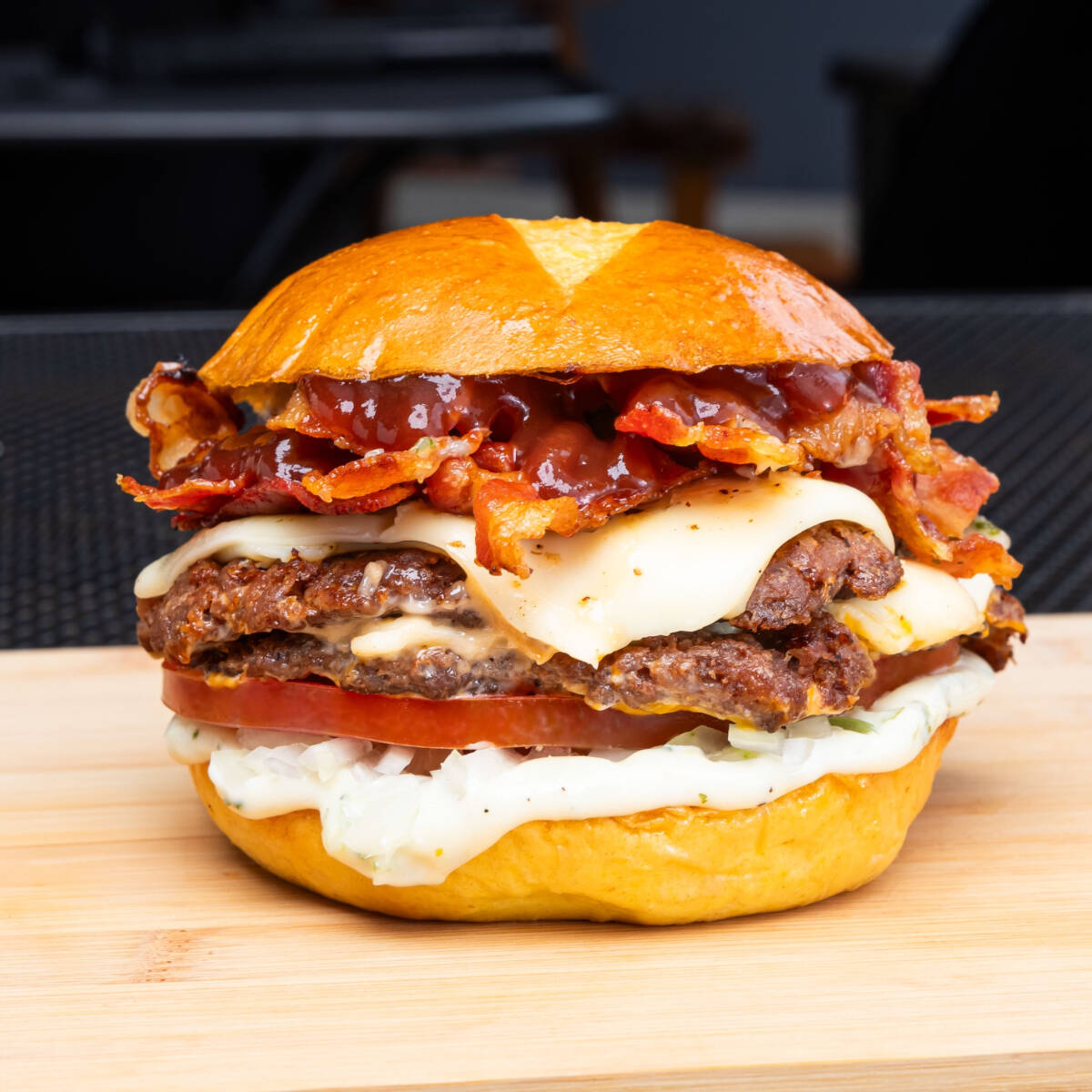 Burger Bourbon Bacon Con Papas