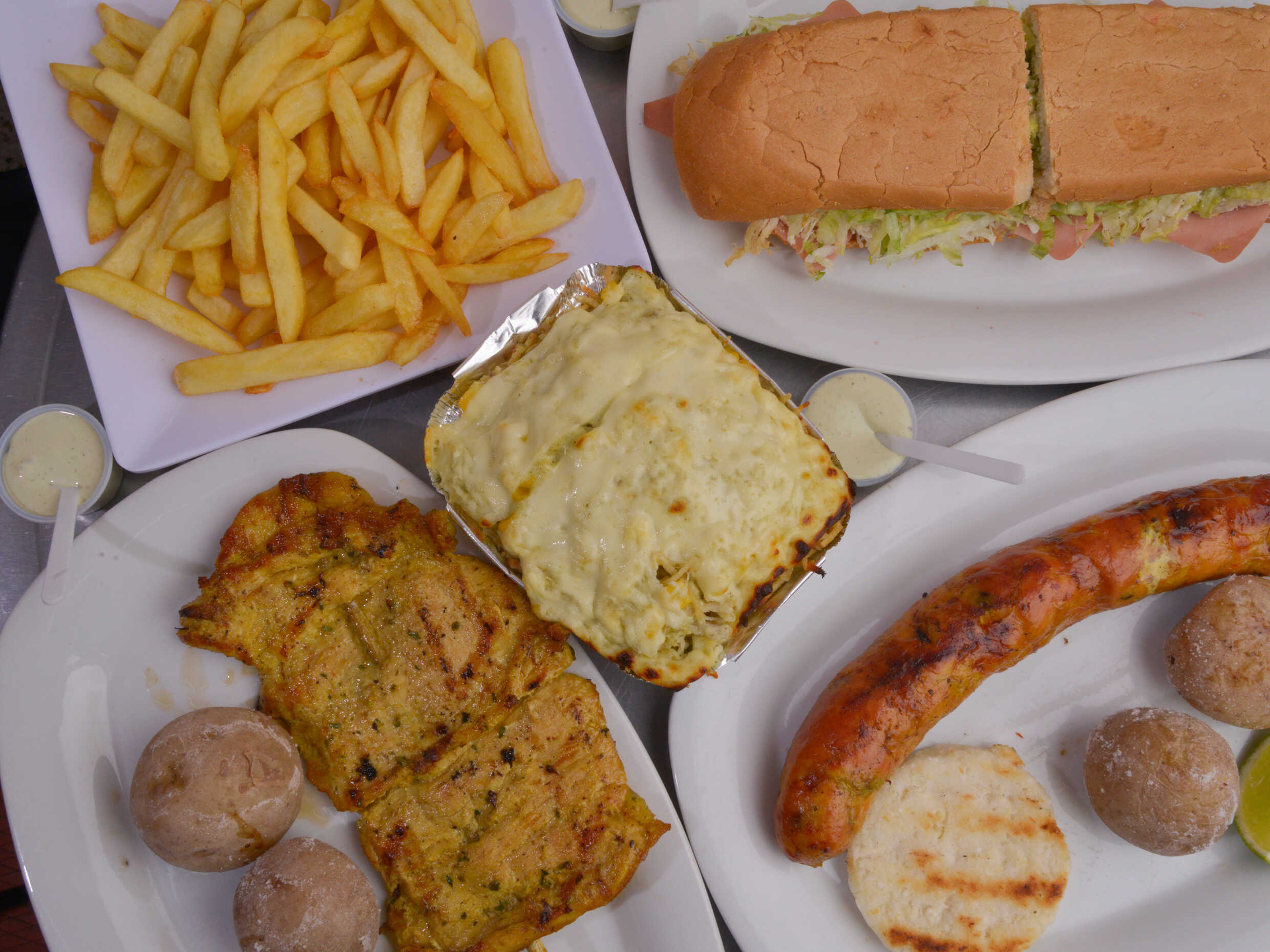 Heladeria y Pizzeria Antojitos