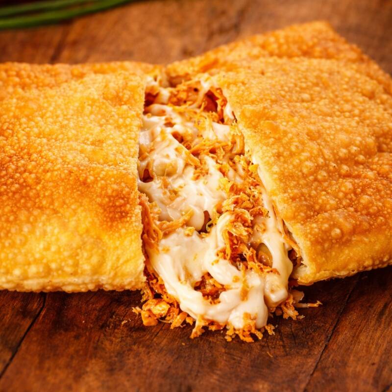 CARNE, QUEIJO, OVO E AZEITONA, TOMATE E CATUPIRY