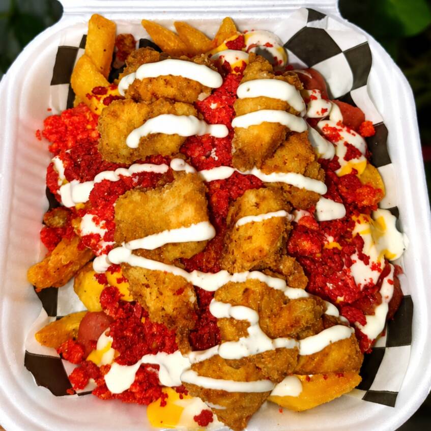 Salchi Papas con Boneless
