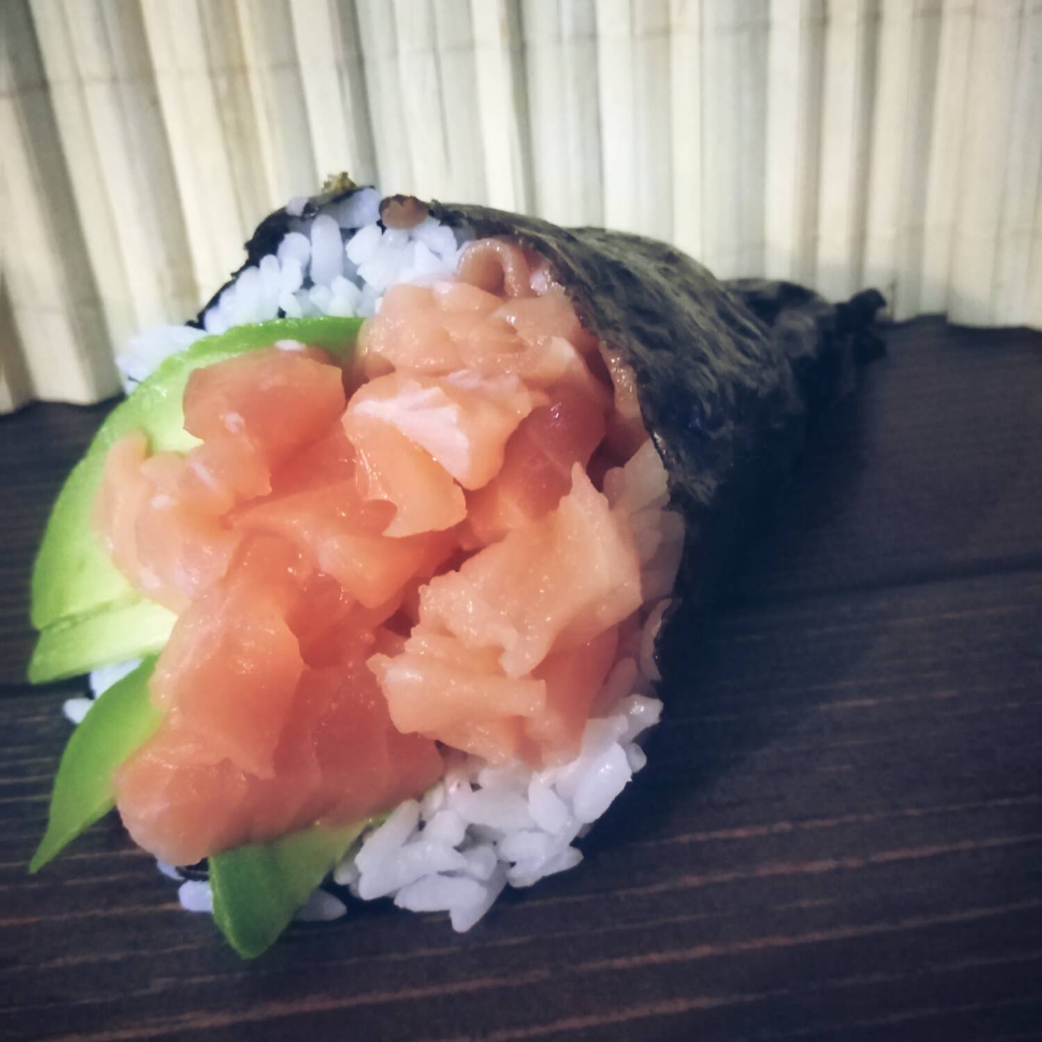Temakis (cono)salmon