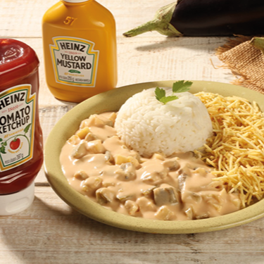 Saboreie 250g (porção do item strogonoff) da opção de vegetais do Santo! Combinação perfeita de pedaços selecionados de palmito, beringela, champignons e abobrinhas, mergulhados no inigualável molho de Strogonoff com Heinz do Santo. Acompanha arroz branco, batata palha ou purê de batatas.
(Os ingredientes do strogonoff não podem ser alterados e/ou retirados)