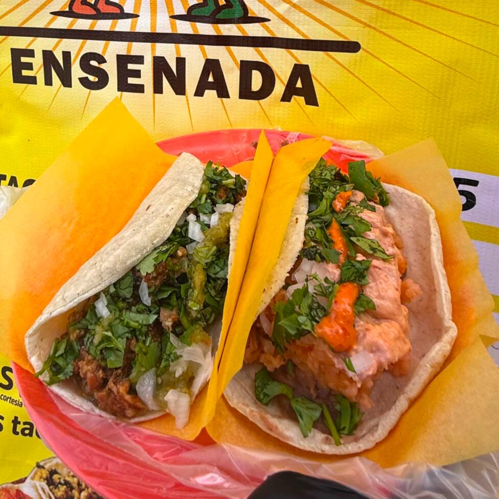Taco de Rajas con Pollo