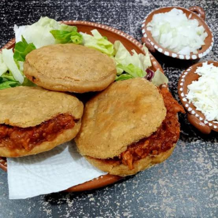 Gordita de Chicharron Prensado