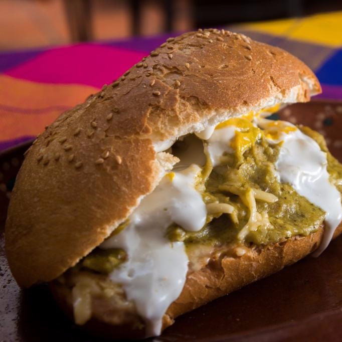 Torta con Chilaquiles