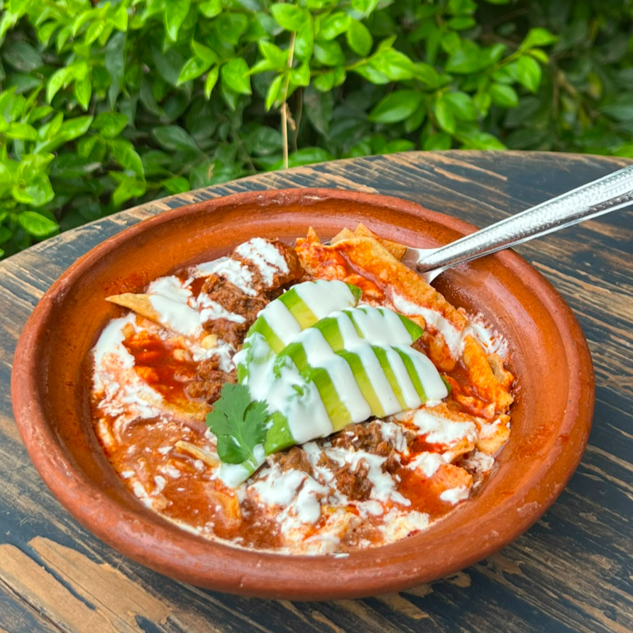 Sopa de Tortilla con Birria