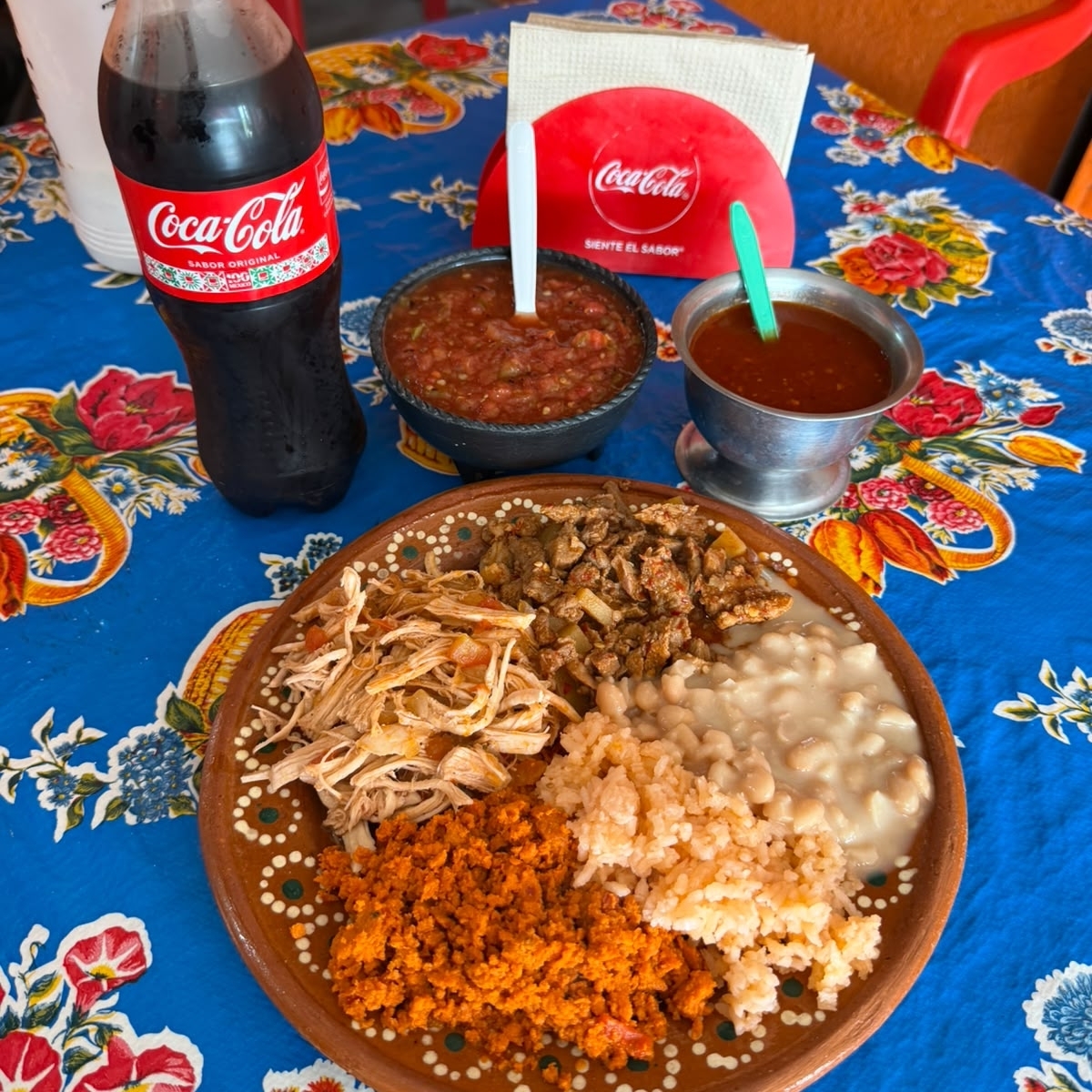 platillo de 3 guisados