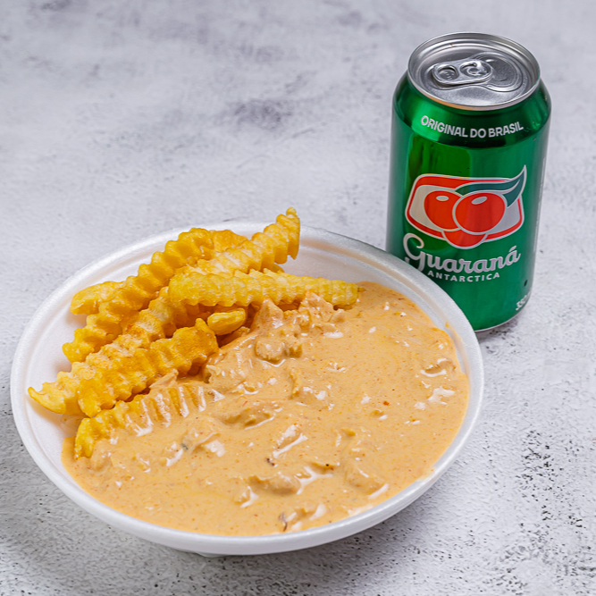 Marmita com delicioso estrogonofe de frango, acompanha arroz branco, batata frita + Guaraná lata. Marmita indicada para 01 pessoa - peso medio 400 gramas