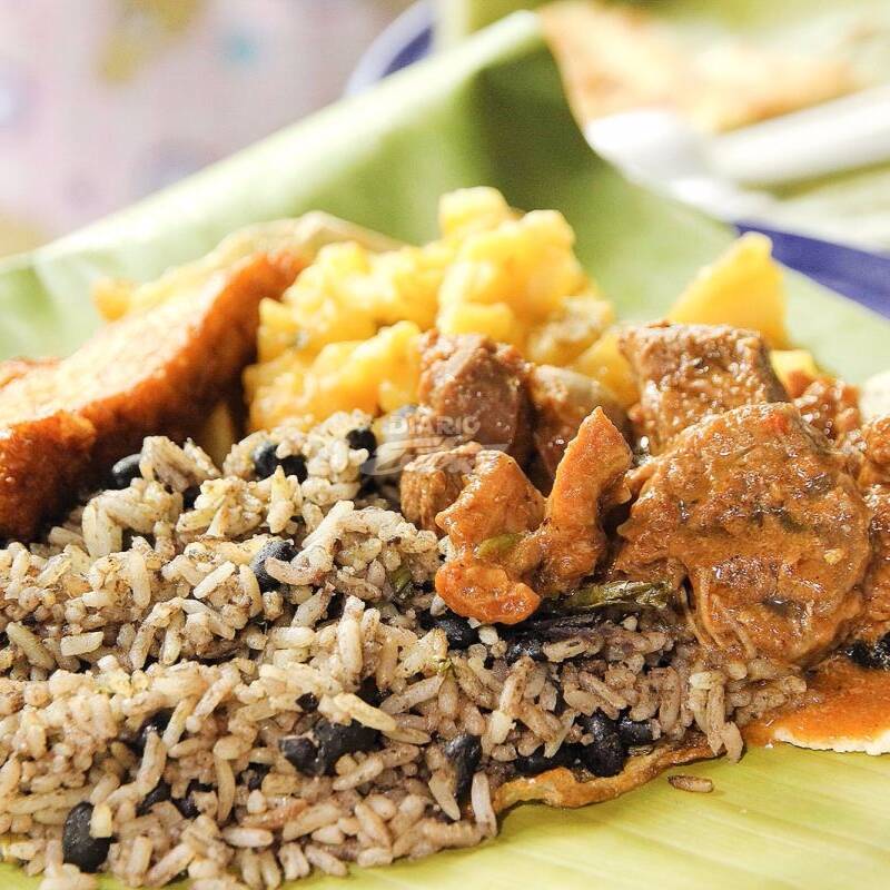 Pinto con Carne en Salsa