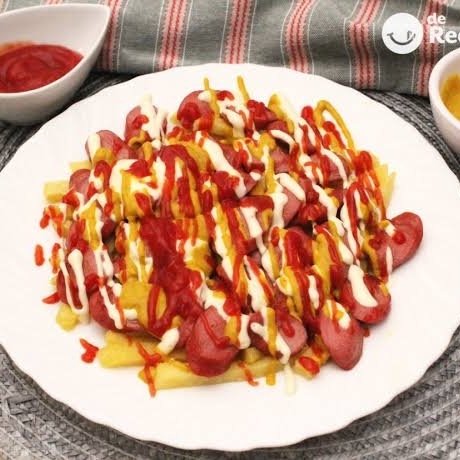 Salchipapas