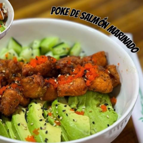 Poke de Salmón Marinado
