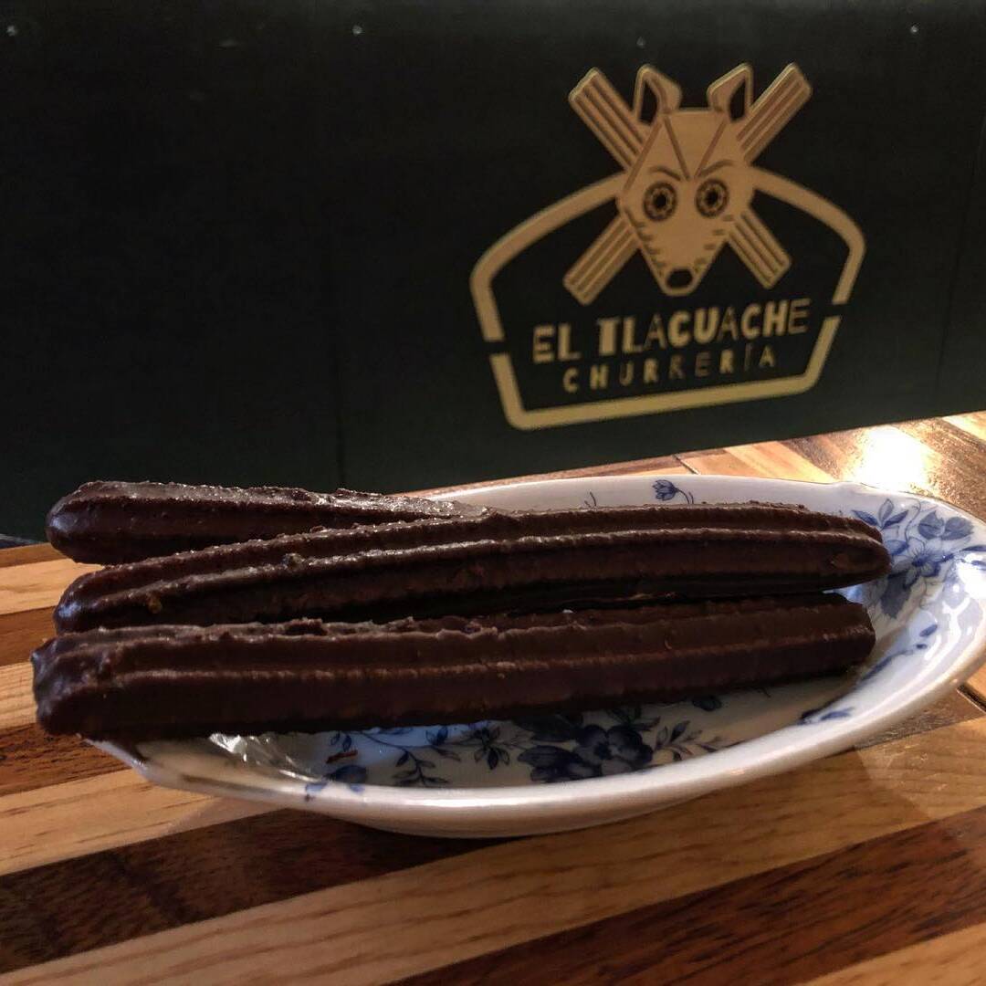 Churro Frió Cubierto de Chocolate