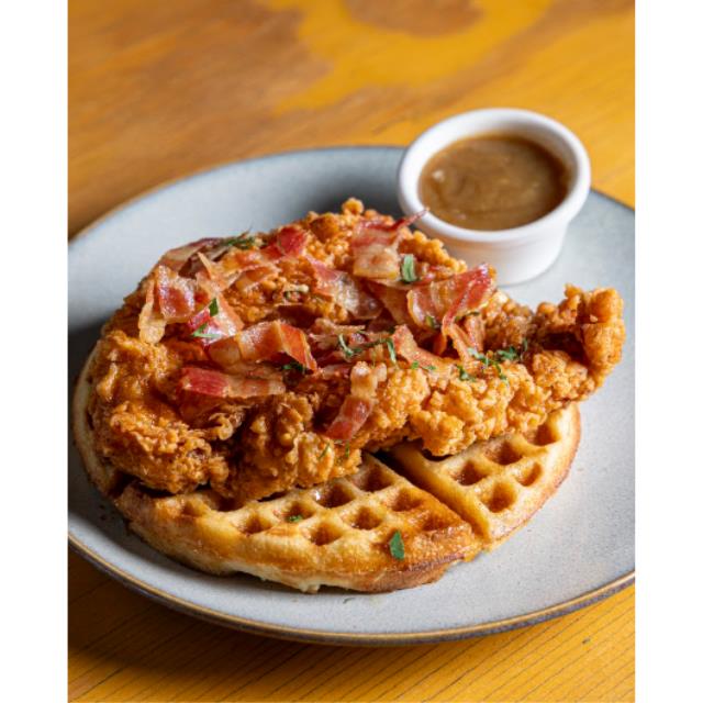 CHICKEN WAFFLE