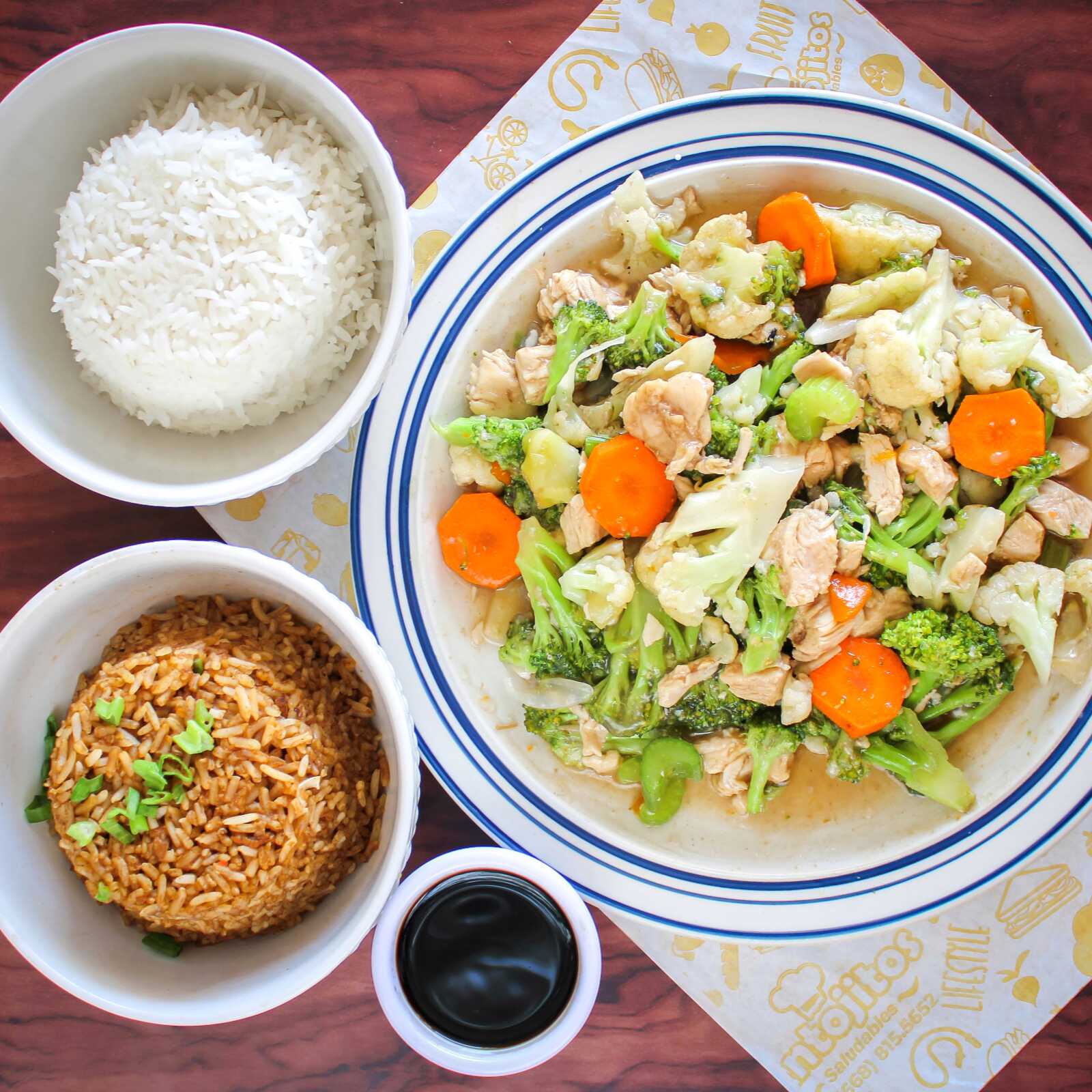Guisado Chino con Arroz Blanco
