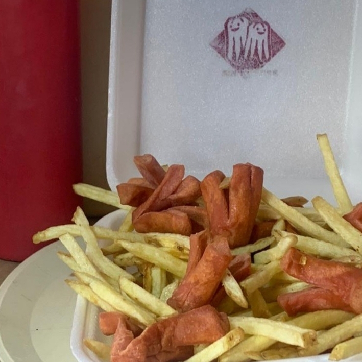 Salchipapas