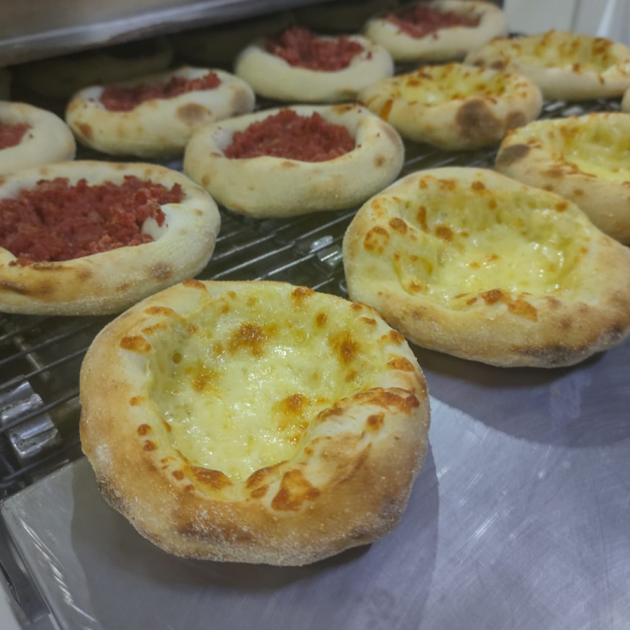 4 Esfiha Carne, 3 Queijo e 3 Calabresa