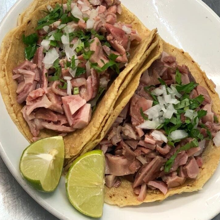 TACO BLANDITO CON BUCHE