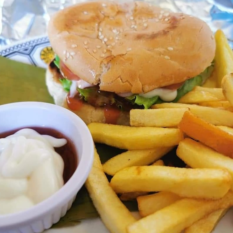 Hamburguesa Queso+Papas+Refresco